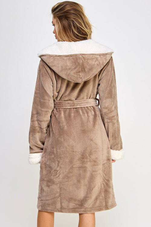 2482 Sydney Robe