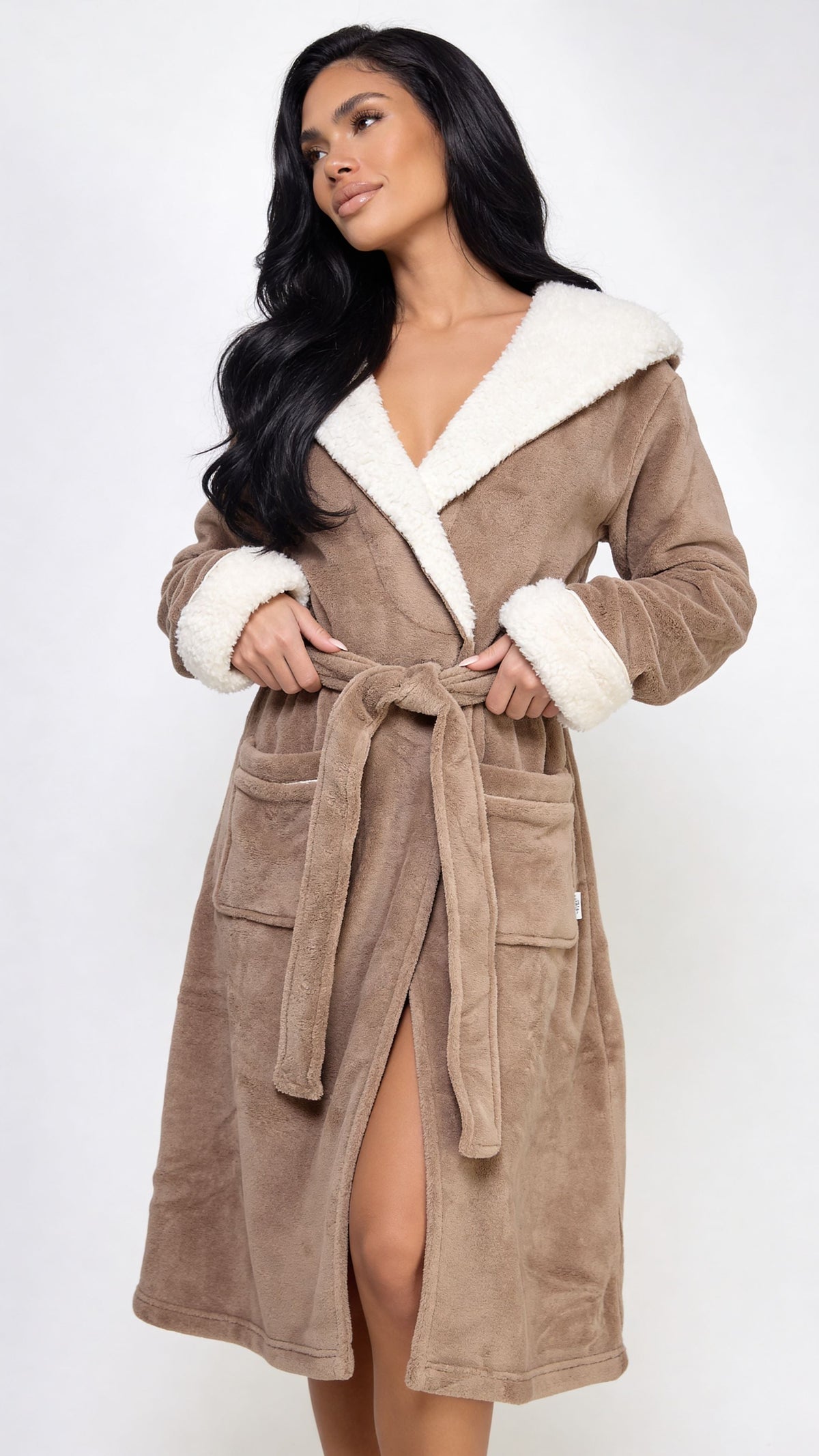 2482 Sydney Robe
